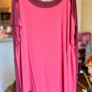 Women's Two-Tone Pink Raglan Short Sleeve Top